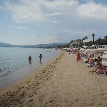 Διαμέρισμα Prime Location Hyper Center Ideal For Couples & Families - Walk Everywhere - Smart By Totolulucannes Κάννες