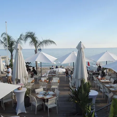 Διαμέρισμα Prime Location Hyper Center Ideal For Couples & Families - Walk Everywhere - Smart By Totolulucannes