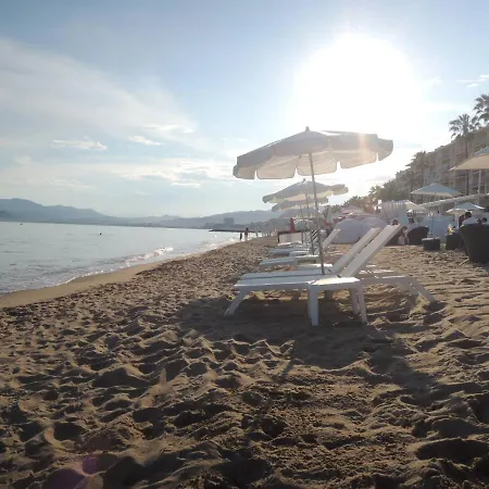 Prime Location Hyper Center Ideal For Couples & Families - Walk Everywhere - Smart By Totolulucannes * Κάννες